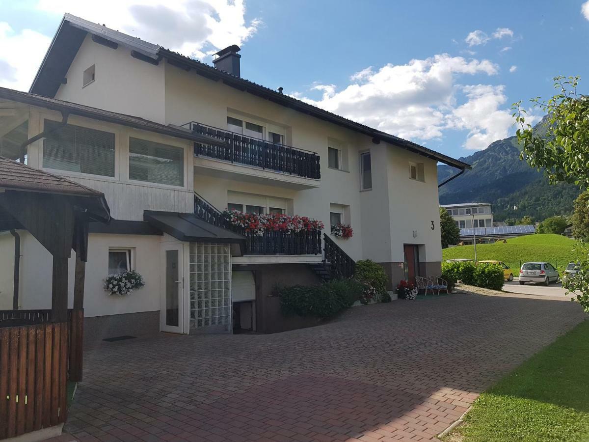 Apartment Lipar Preddvor Exterior foto